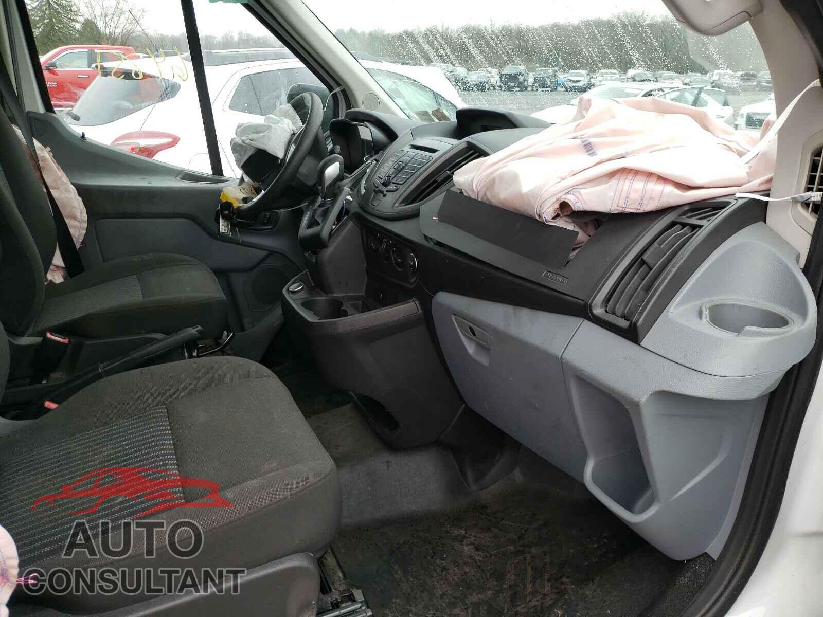 FORD TRANSIT CO 2018 - 1FTBW2CG5JKA44366