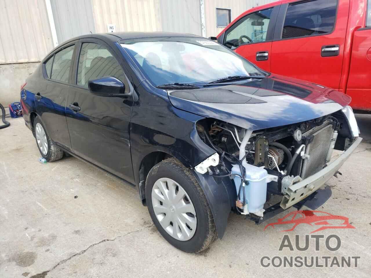 NISSAN VERSA 2017 - 3N1CN7AP8HL899372