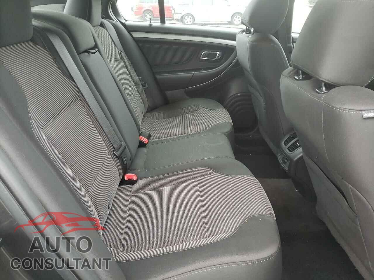 FORD TAURUS 2017 - 1FAHP2E80HG146531