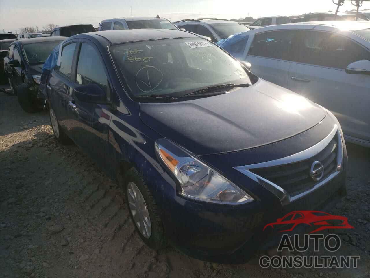 NISSAN VERSA 2019 - 3N1CN7AP4KL819377