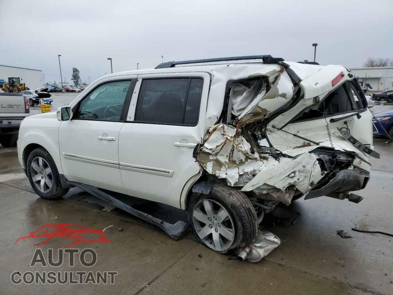 HONDA PILOT 2015 - 5FNYF4H93FB048923