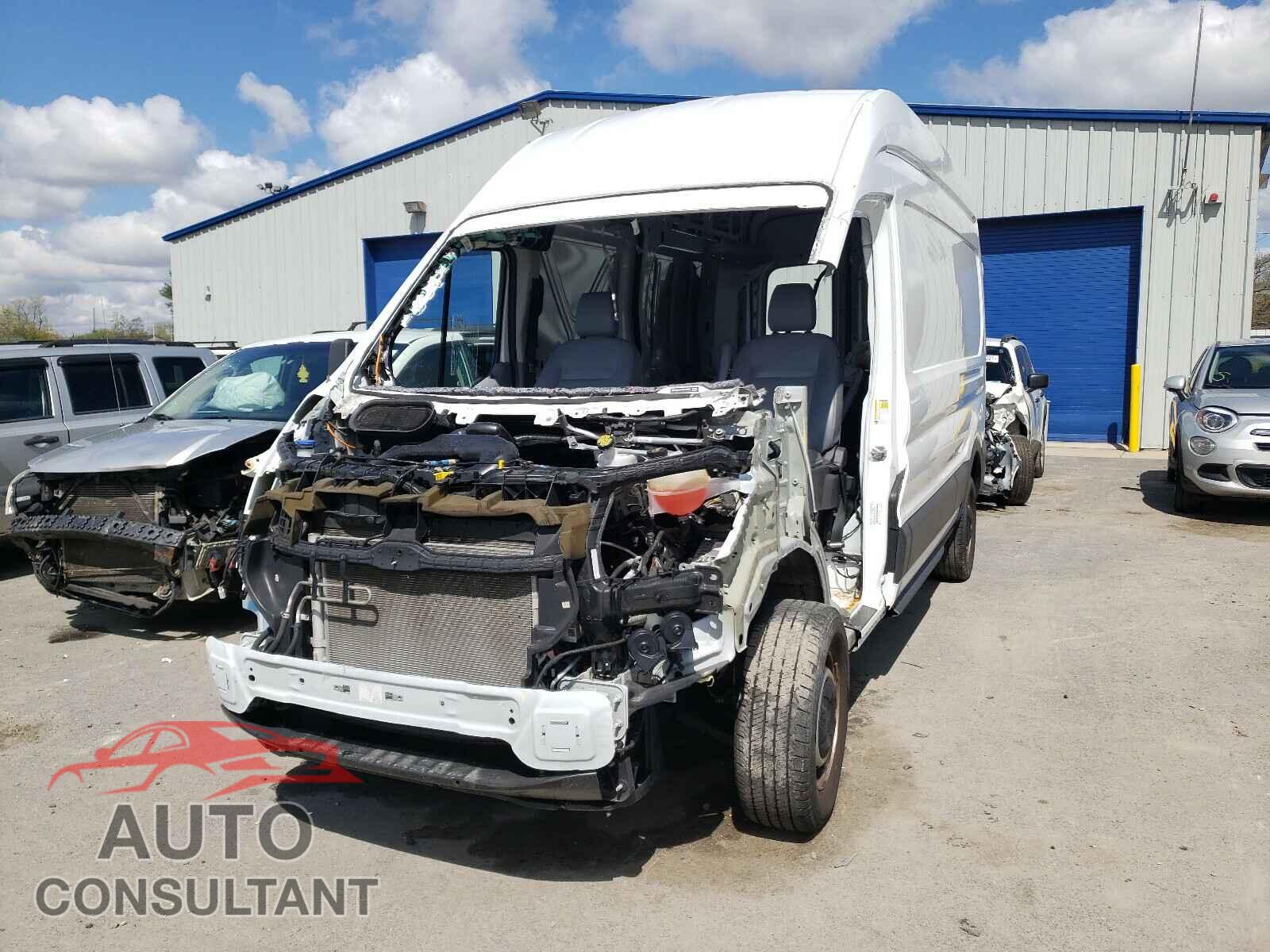 FORD TRANSIT CO 2018 - 1FTYR2XM6JKA67740