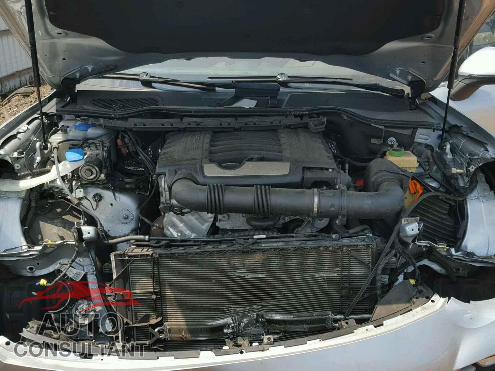 PORSCHE CAYENNE 2016 - WP1AA2A20GKA08741