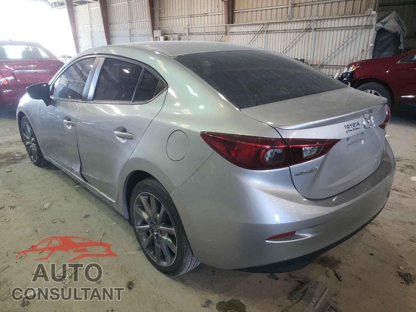 MAZDA 3 2018 - 3MZBN1V30JM200049