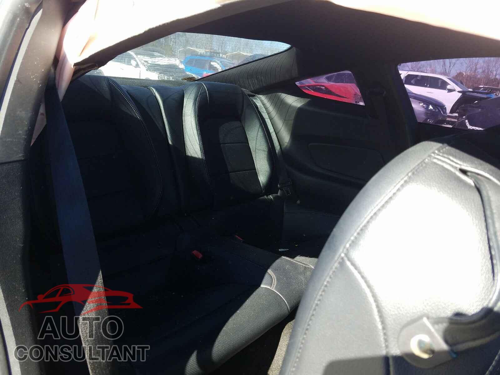 FORD MUSTANG 2016 - 1FA6P8TH8G5241152