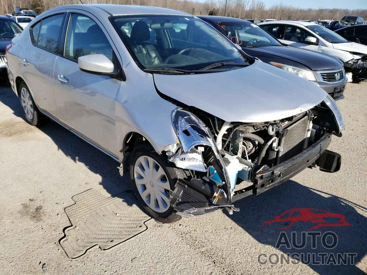 NISSAN VERSA 2018 - 3N1CN7AP7JK427983
