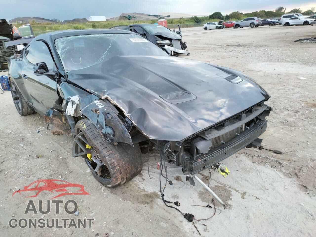 FORD MUSTANG 2018 - 1FA6P8CF6J5116575
