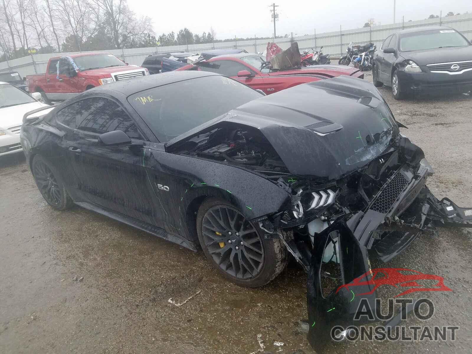 FORD MUSTANG 2018 - 1HGCR2F33GA135995