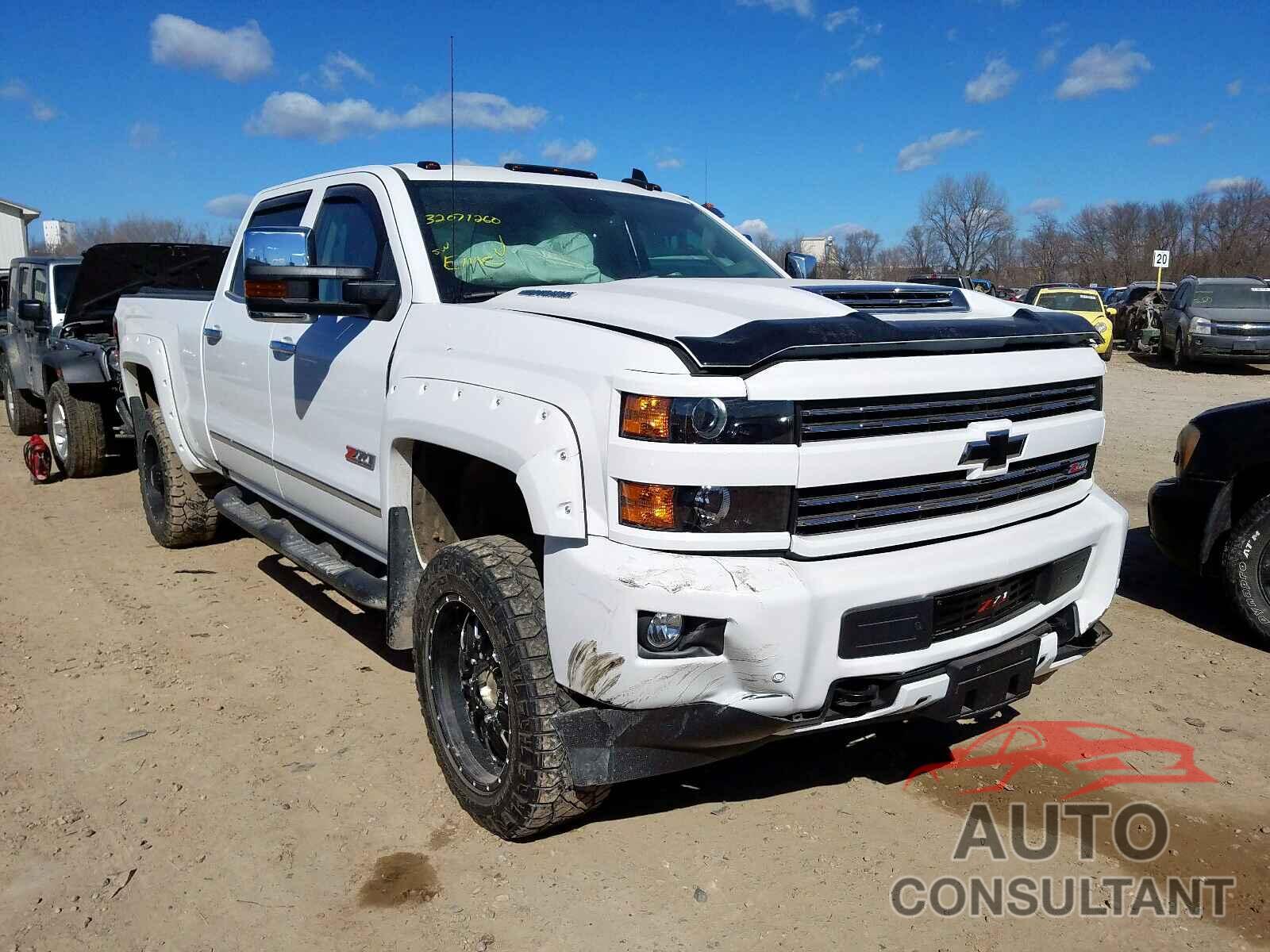 CHEVROLET SILVERADO 2019 - 1N4AL3AP5JC112260