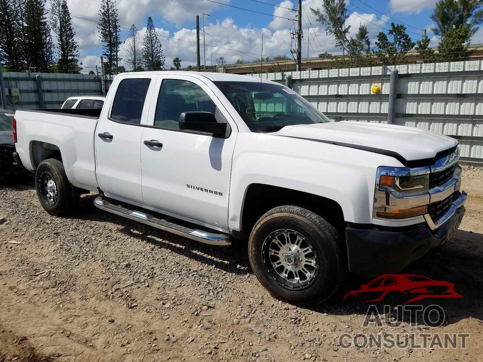 CHEVROLET SILVERADO 2017 - JM1BPAKL6M1336785