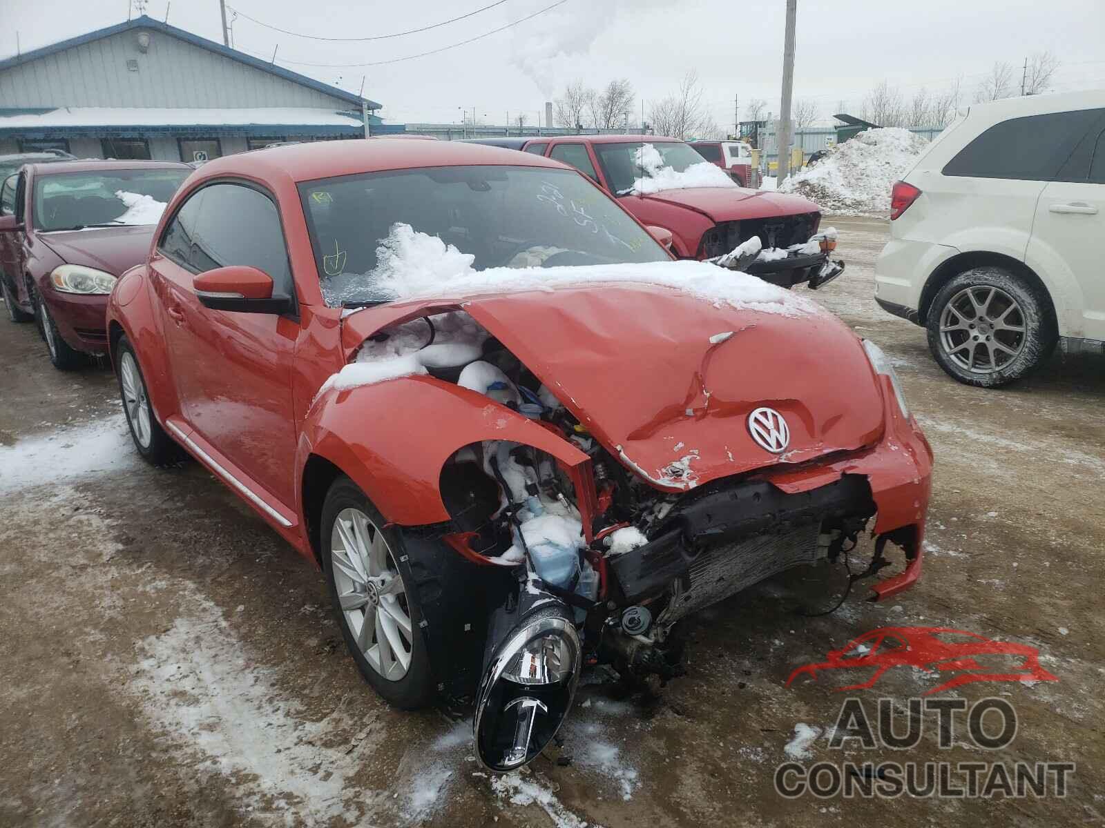 VOLKSWAGEN BEETLE 2017 - 3VWJ17AT1HM628237