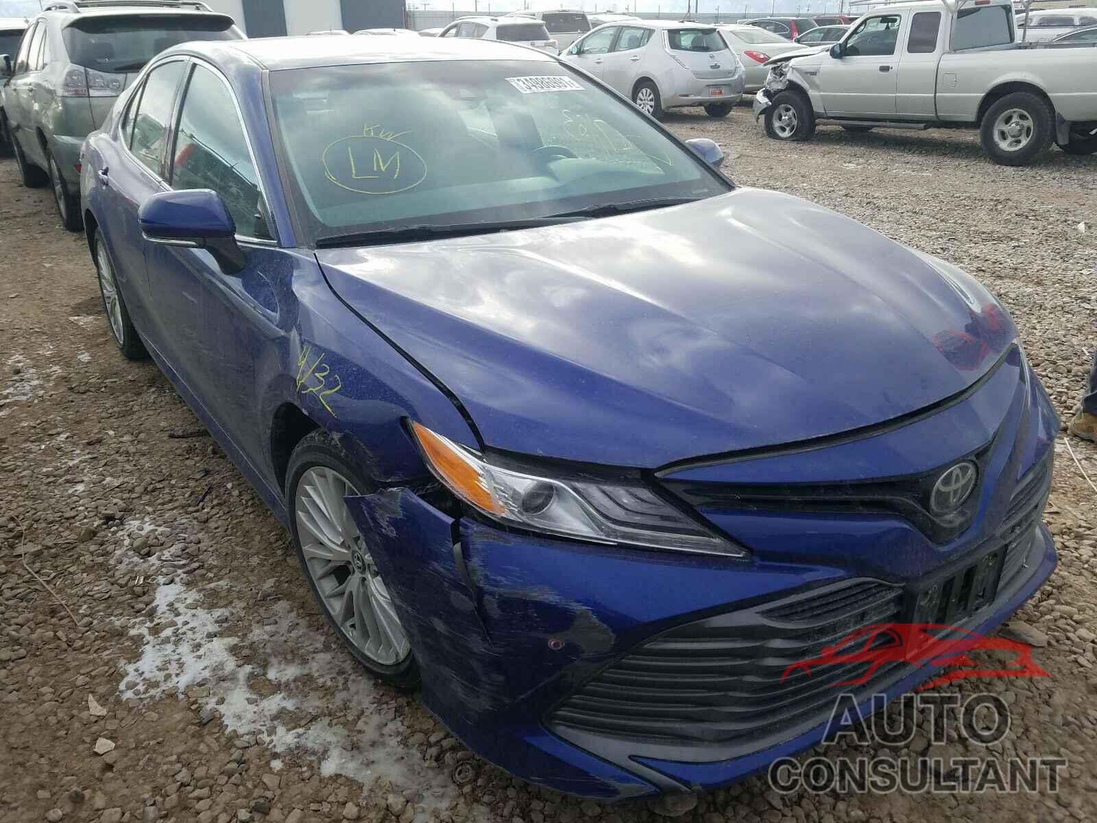 TOYOTA CAMRY 2018 - 4T1B11HK7JU544132