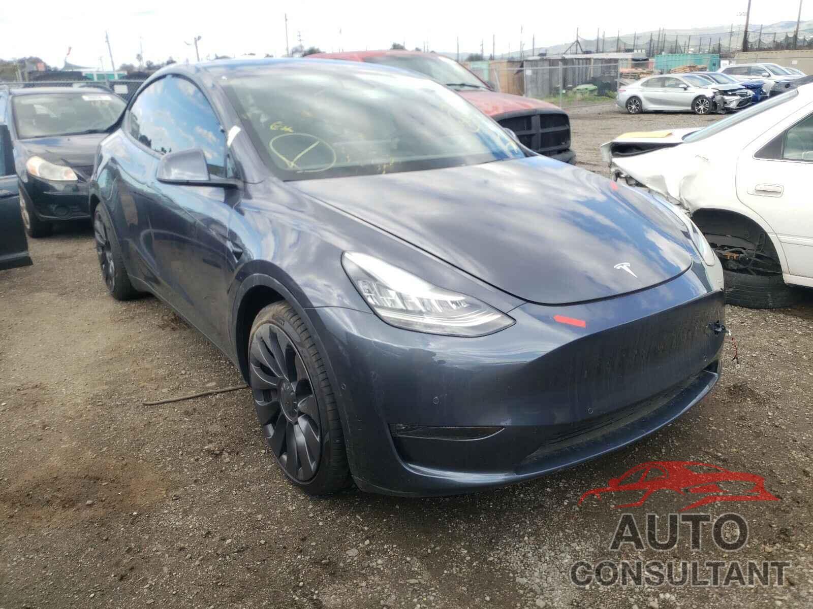 TESLA MODEL Y 2020 - 5YJYGDEF0LF057209