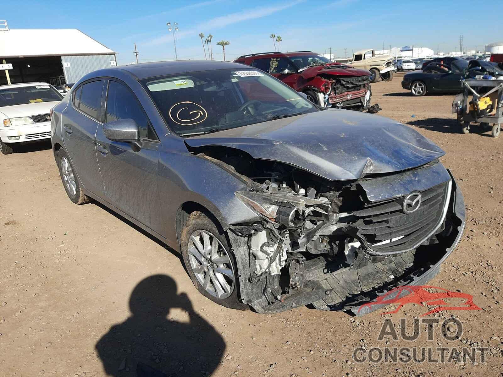 MAZDA 3 2016 - JM1BM1W78G1287194