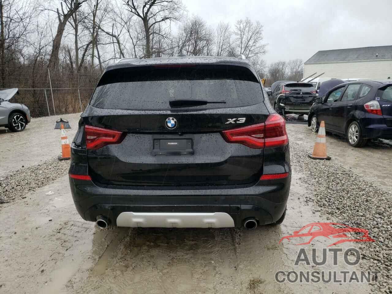 BMW X3 2018 - 5UXTR9C51JLC74632