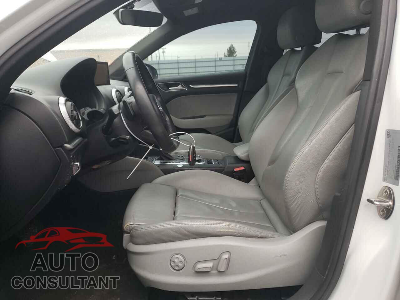 AUDI A3 2018 - WAUGUGFF4J1027573