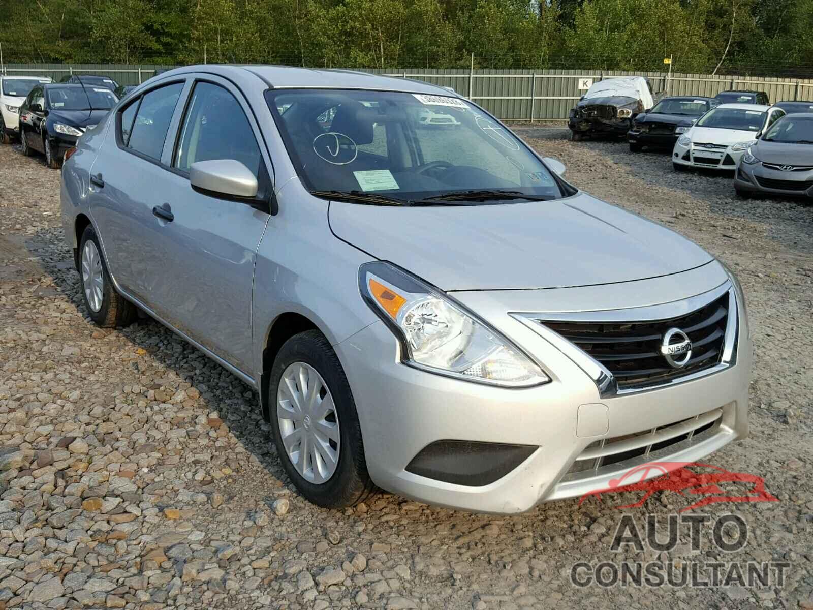 NISSAN VERSA 2018 - 3N1CN7AP7JL852176