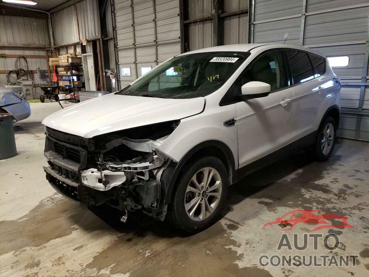 FORD ESCAPE 2017 - 1FMCU9G95HUF07695