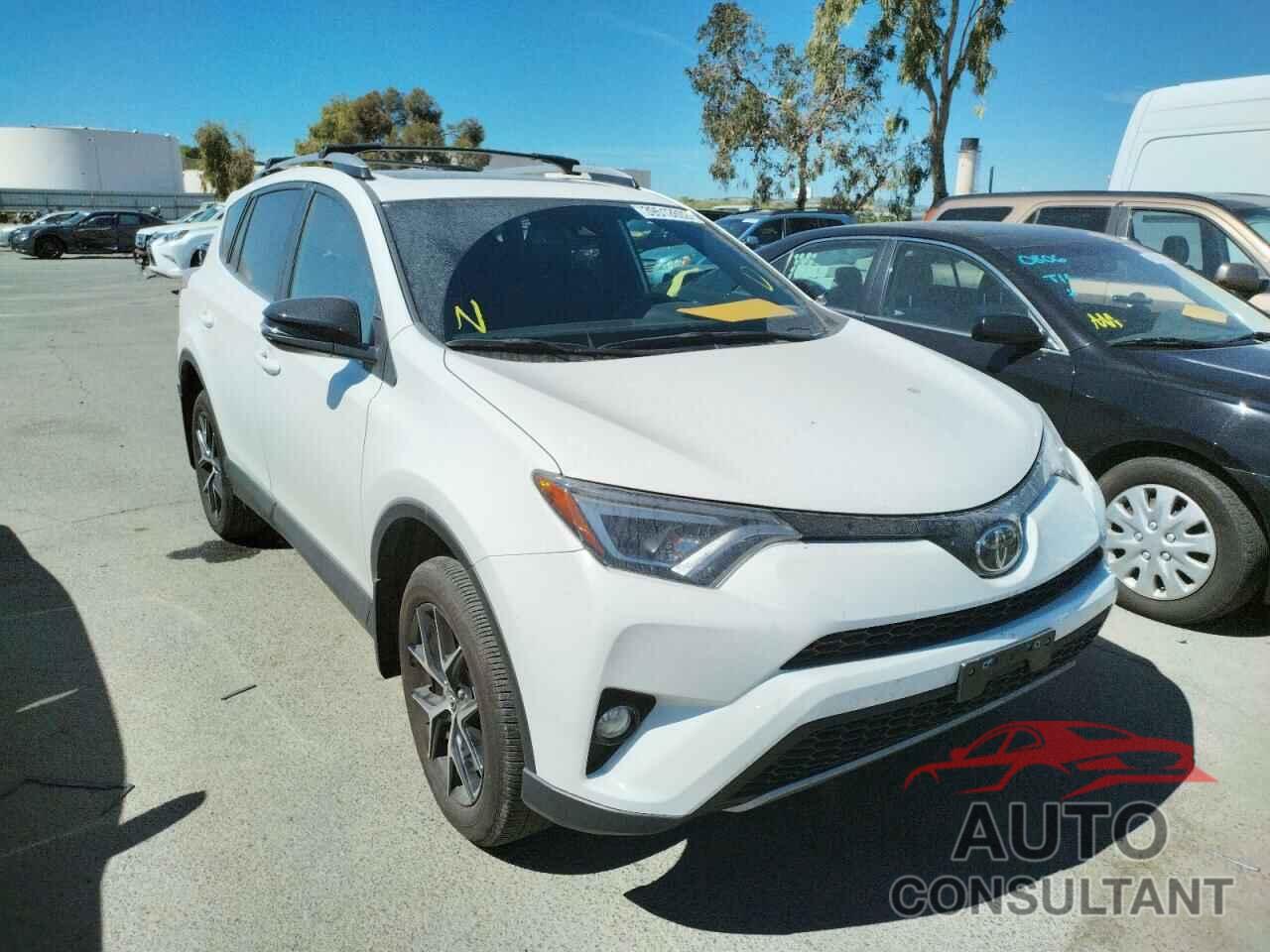 TOYOTA RAV4 2017 - JTMJFREV0HJ168058