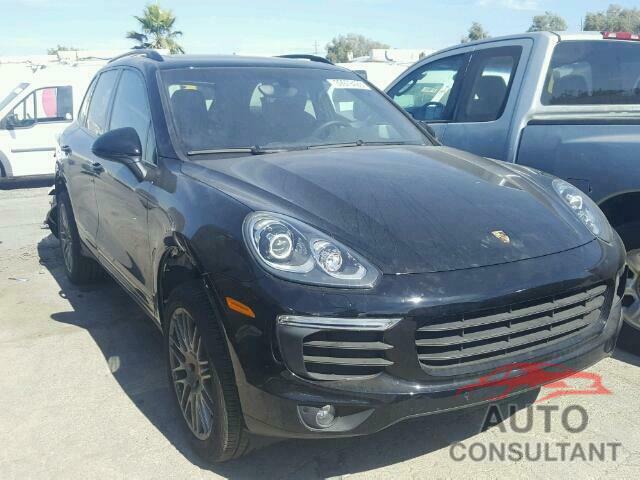 PORSCHE CAYENNE 2018 - WP1AA2A26JKA03728