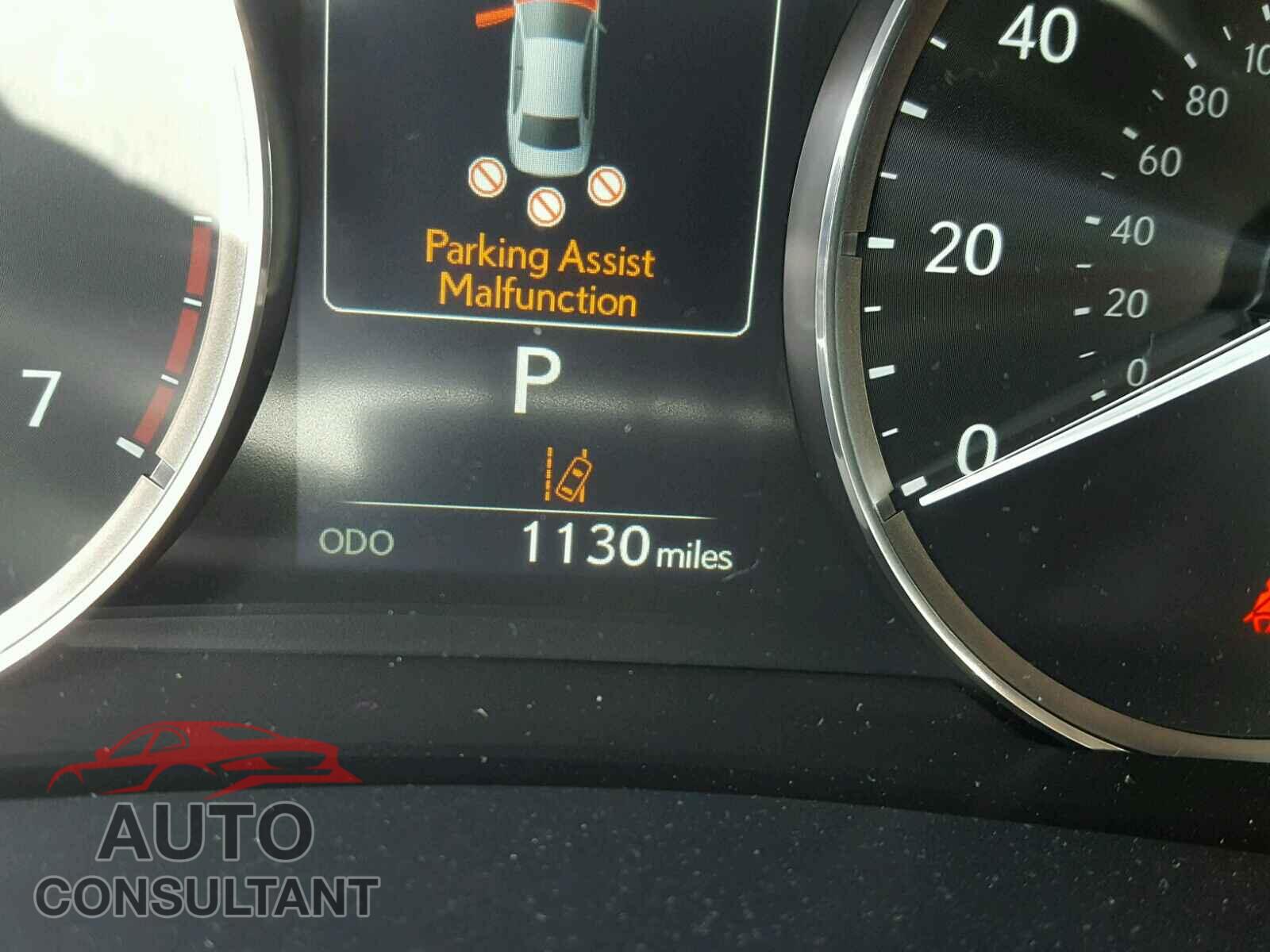 LEXUS IS 2018 - JTHBA1D25J5075951