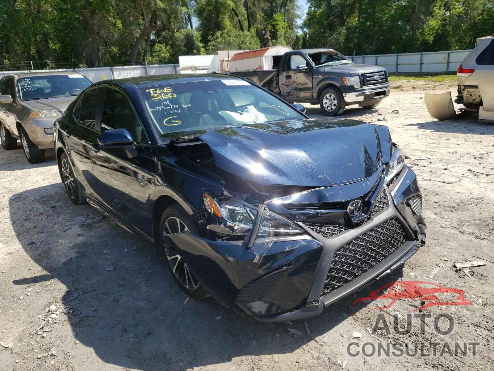 TOYOTA CAMRY 2018 - 4T1B11HK4JU666222