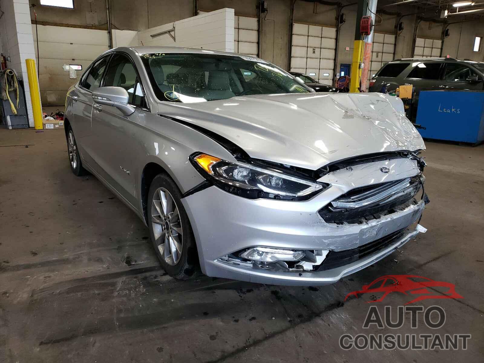 FORD FUSION 2017 - 3FA6P0LUXHR165060