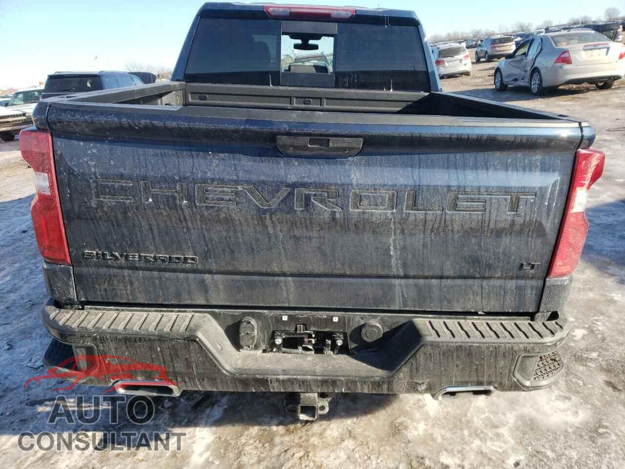 CHEVROLET SILVERADO 2021 - 1GCPYFED2MZ348244