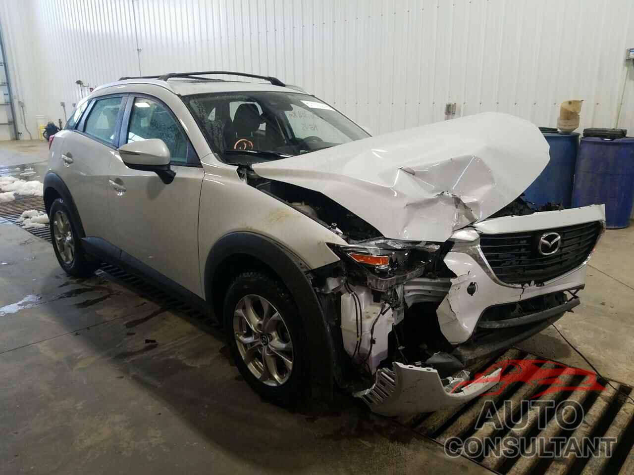 MAZDA CX-3 2018 - JM1DKFC79J0316330