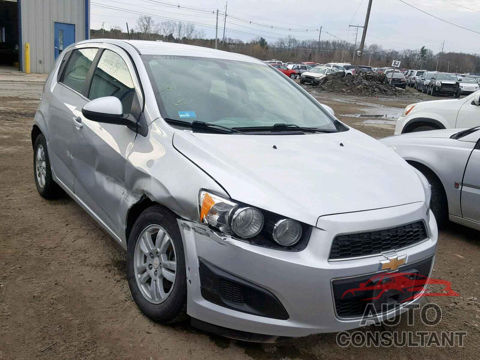 CHEVROLET SONIC 2016 - 2HKRW2H52JH617423