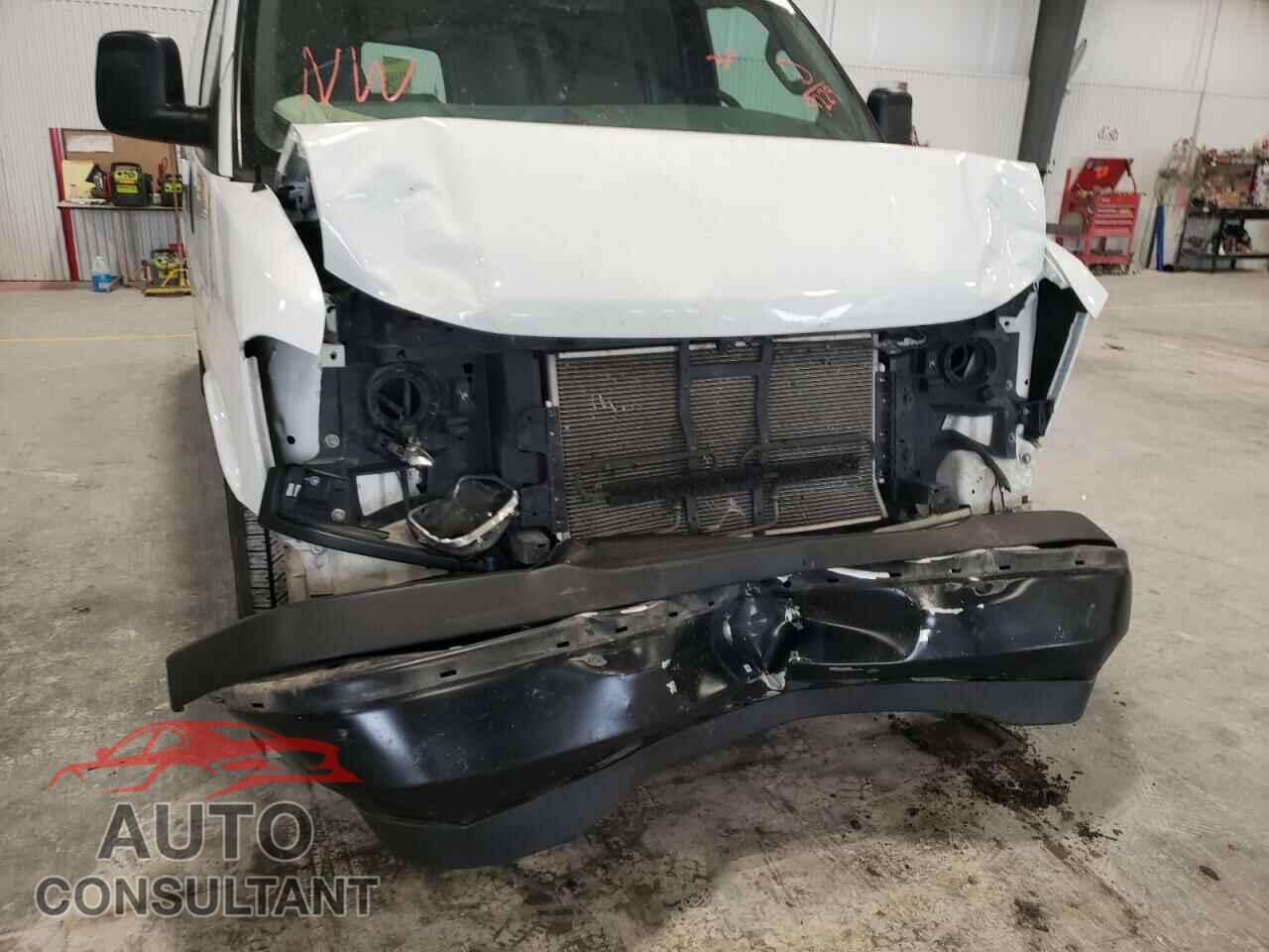 CHEVROLET EXPRESS 2017 - 1GCWGAFF5H1209229