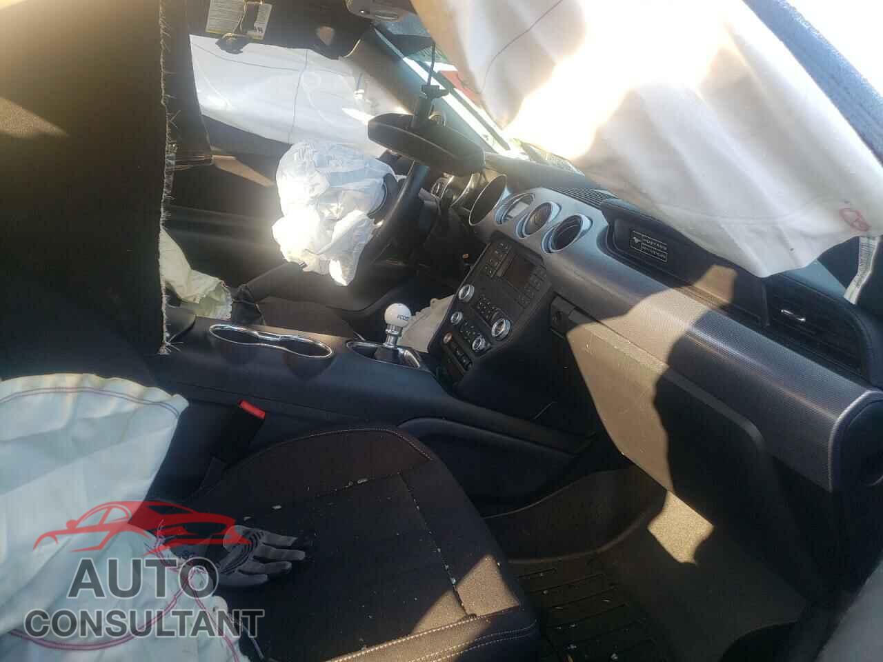 FORD MUSTANG 2020 - 1FA6P8CF8L5105788