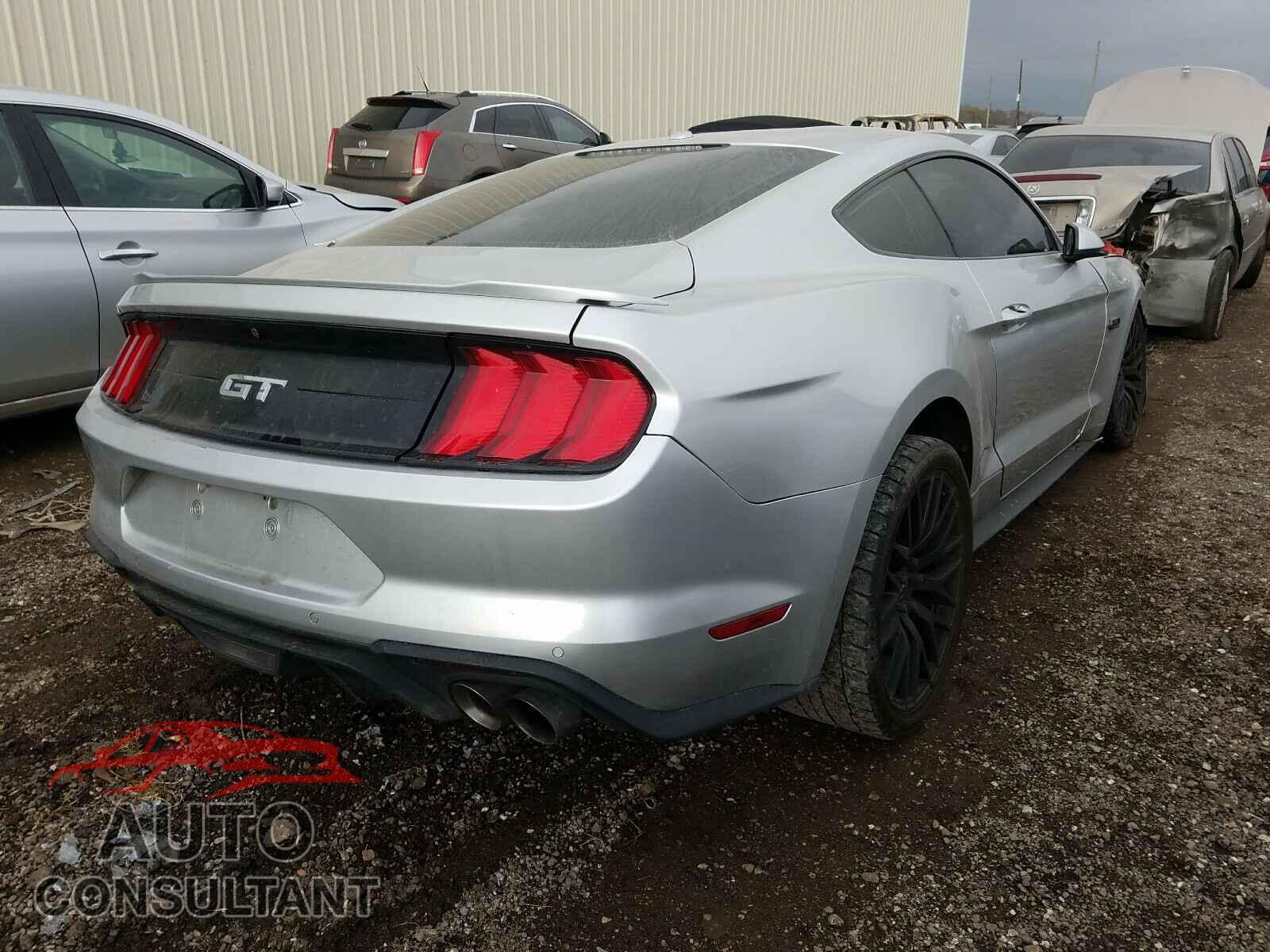 FORD MUSTANG 2018 - 1FA6P8CF8J5117887