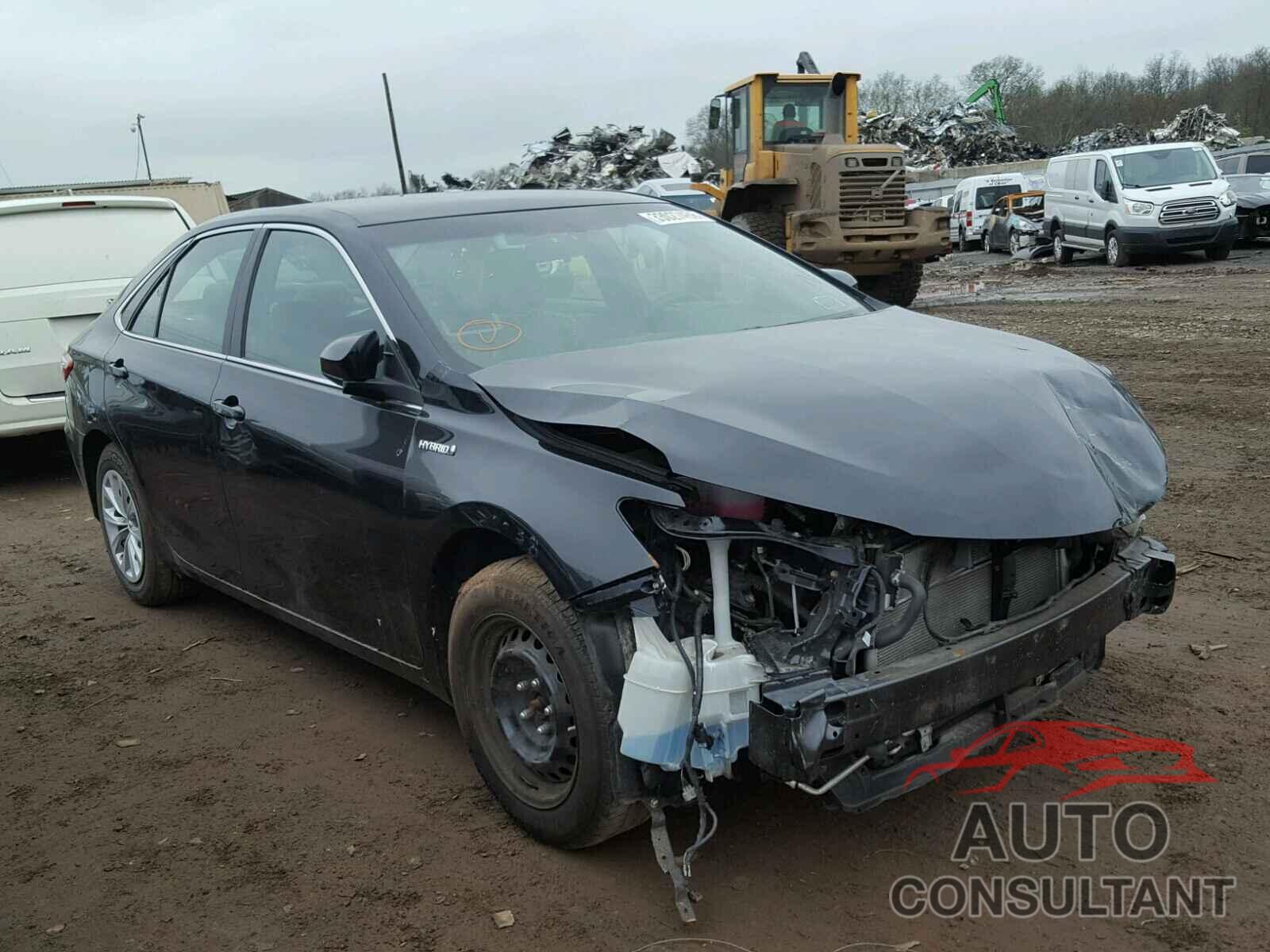 TOYOTA CAMRY 2015 - 5YFBURHE4GP495370