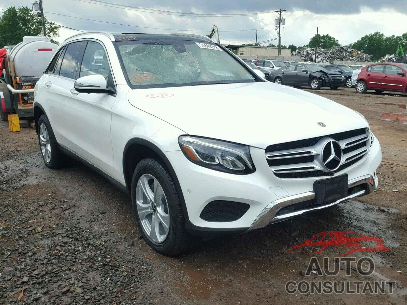 MERCEDES-BENZ GLC 300 4M 2018 - WDC0G4KB9JV059371