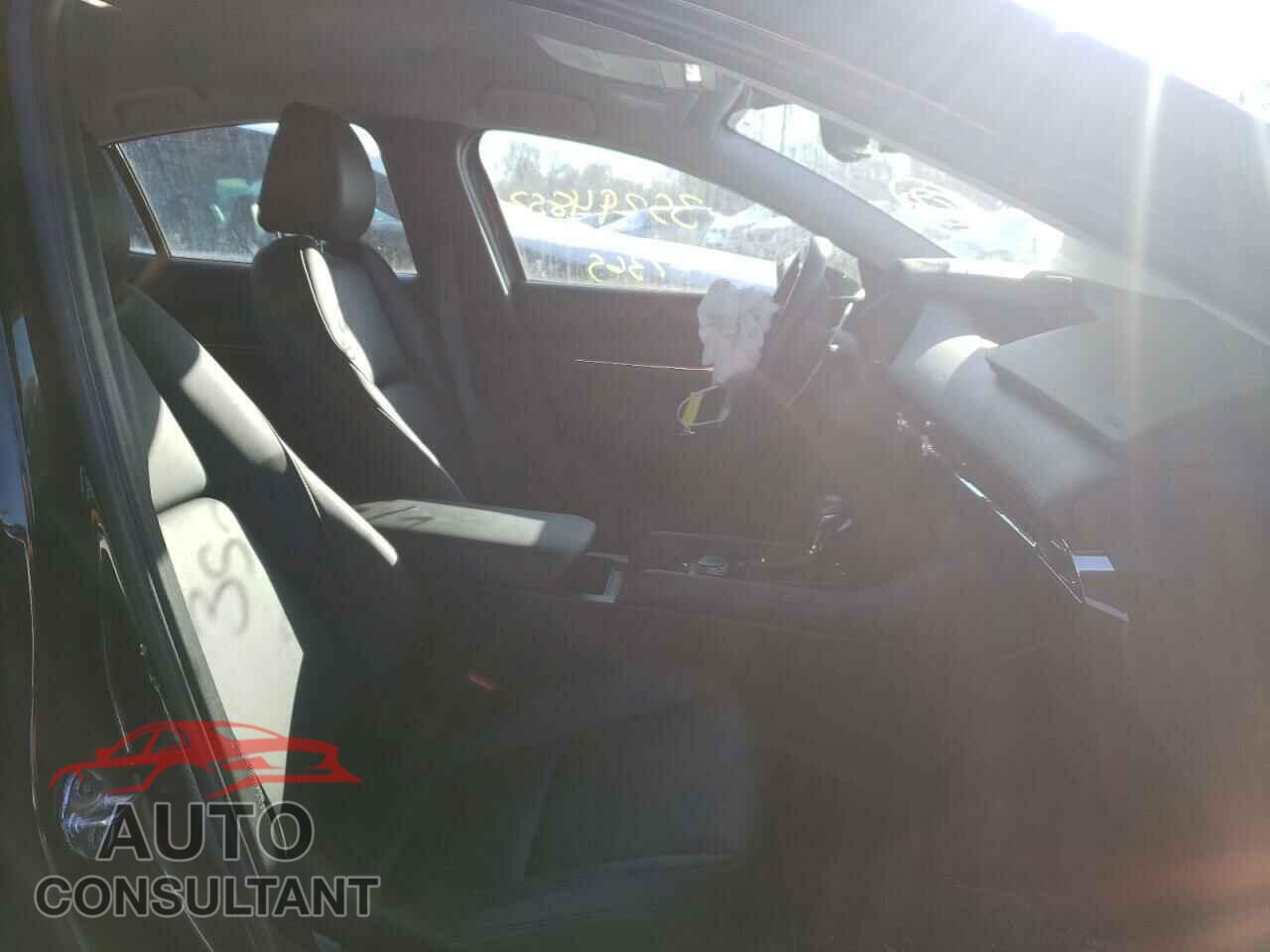 MAZDA 3 2019 - JM1BPBAM0K1131198