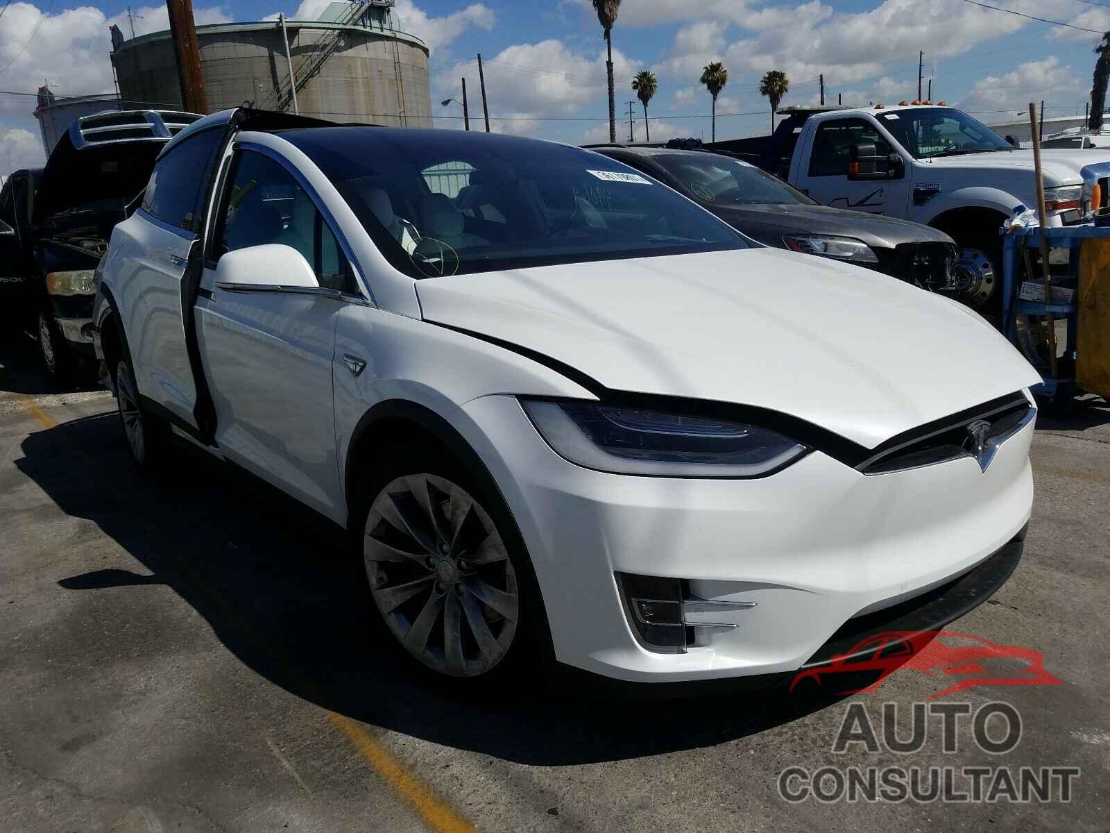 TESLA MODEL X 2016 - 5YJXCBE42GFS00595