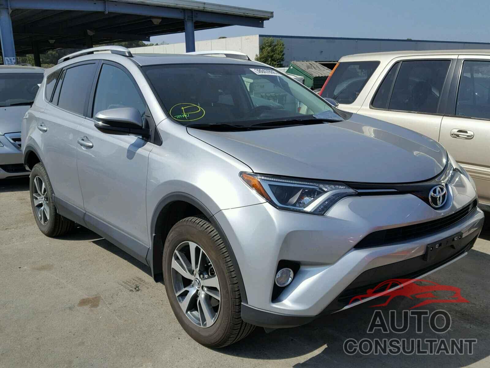 TOYOTA RAV4 XLE 2016 - 2T3RFREV8GW463492