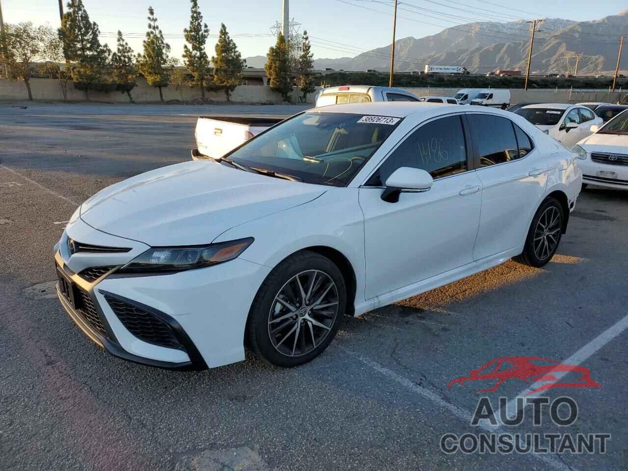 TOYOTA CAMRY 2023 - 4T1G11AK5PU739221