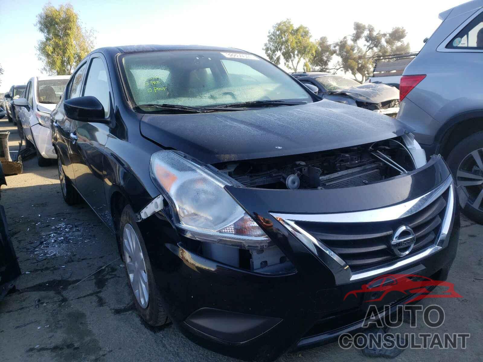 NISSAN VERSA 2017 - 3N1CN7AP8HL855033