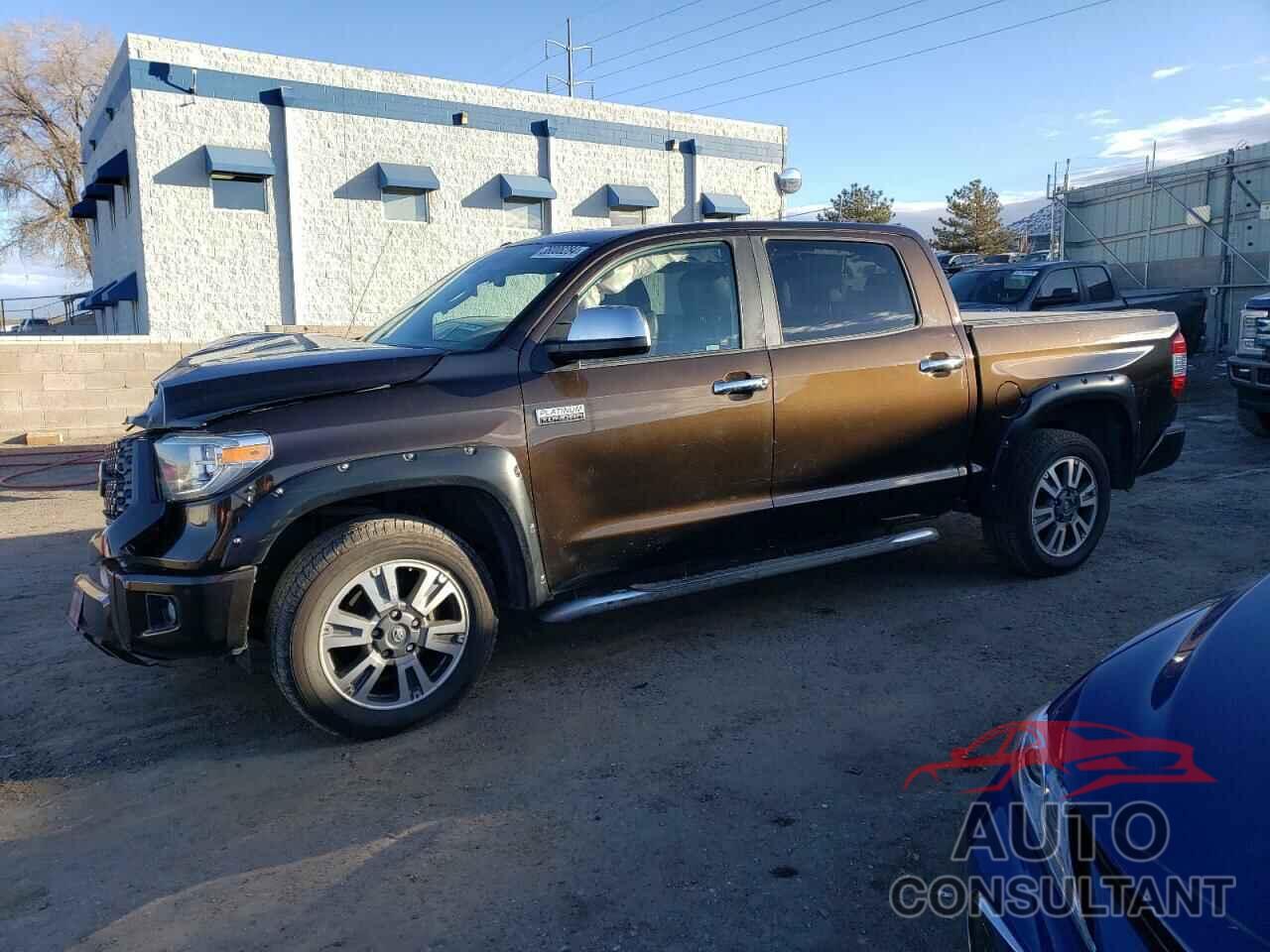 TOYOTA TUNDRA 2019 - 5TFAY5F10KX863157