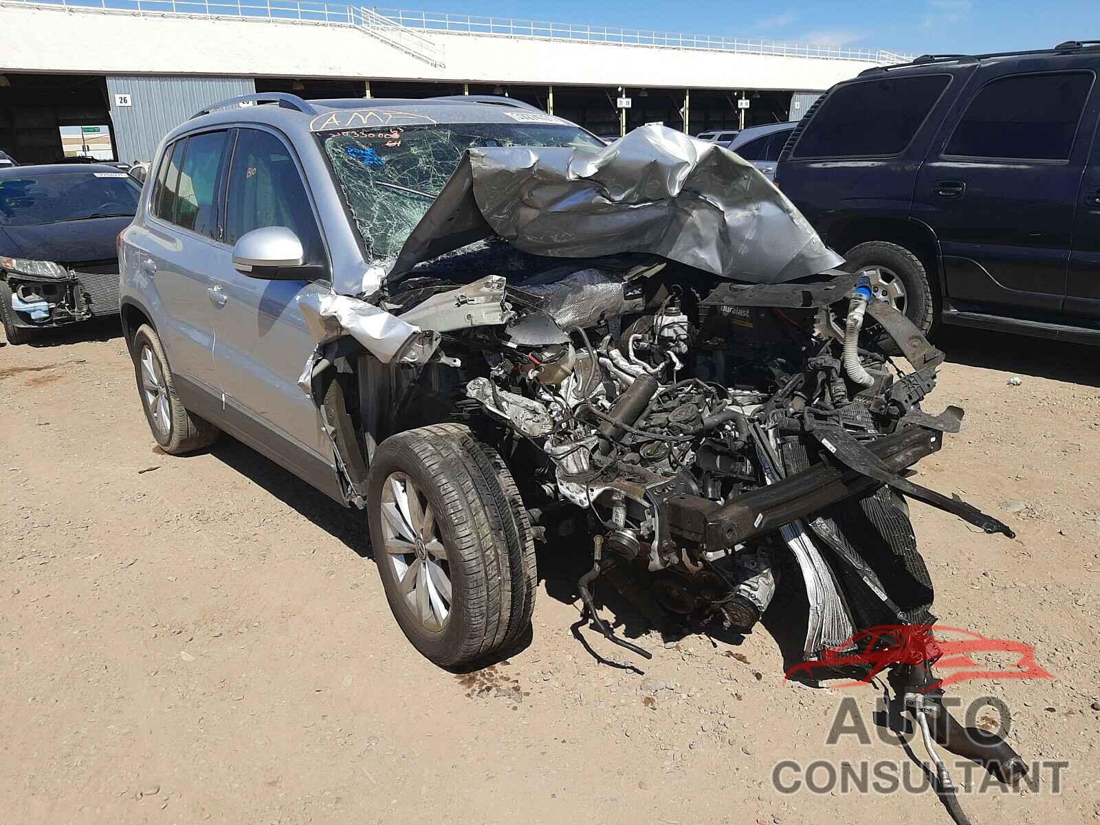 VOLKSWAGEN TIGUAN 2017 - WVGRV7AXXHK026954