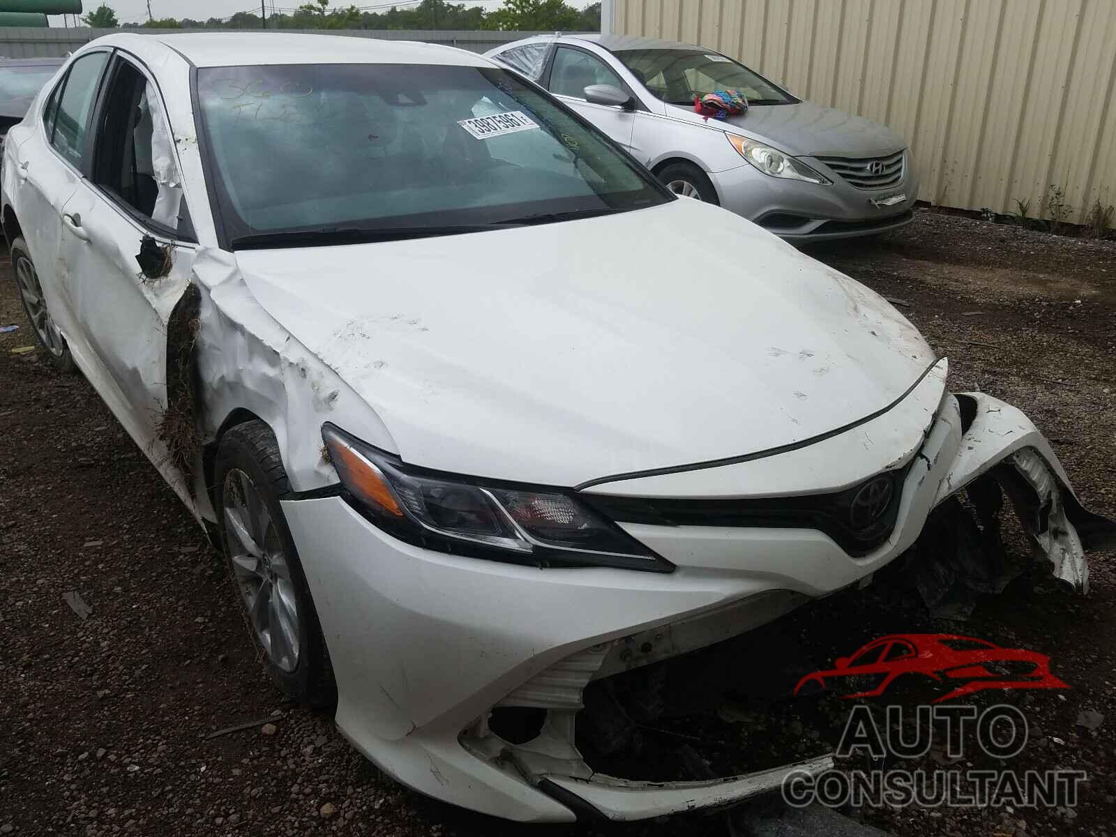 TOYOTA CAMRY 2018 - 4T1B11HKXJU074727