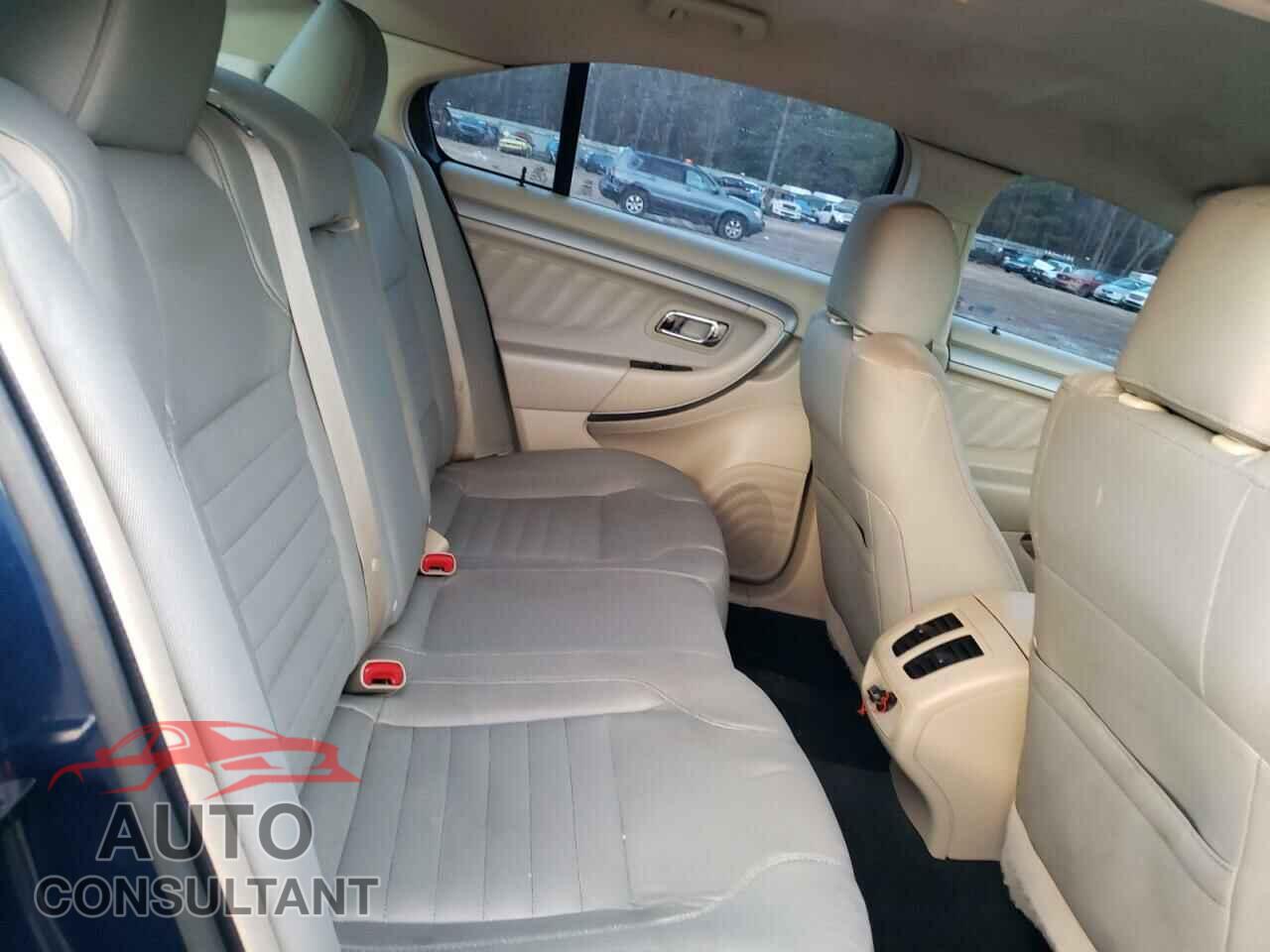 FORD TAURUS 2017 - 1FAHP2D85HG111601