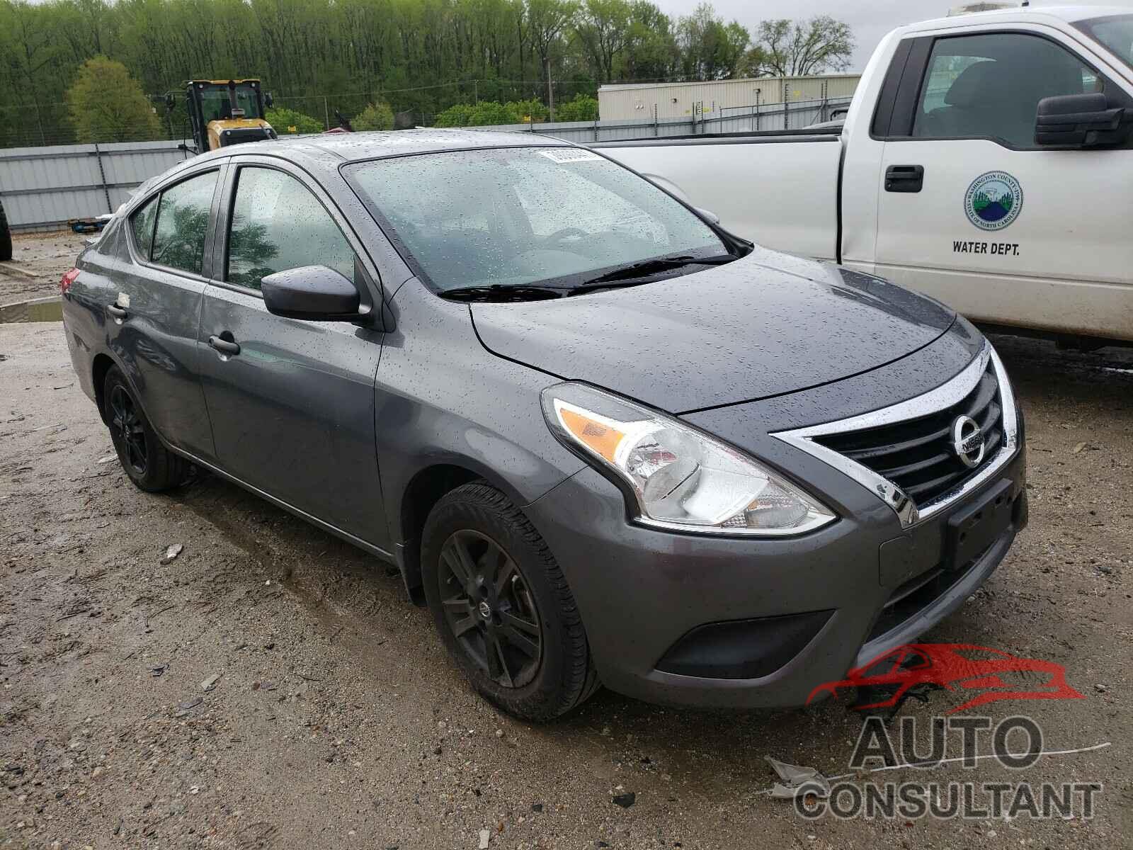 NISSAN VERSA 2019 - 3N1CN7AP1KL832720