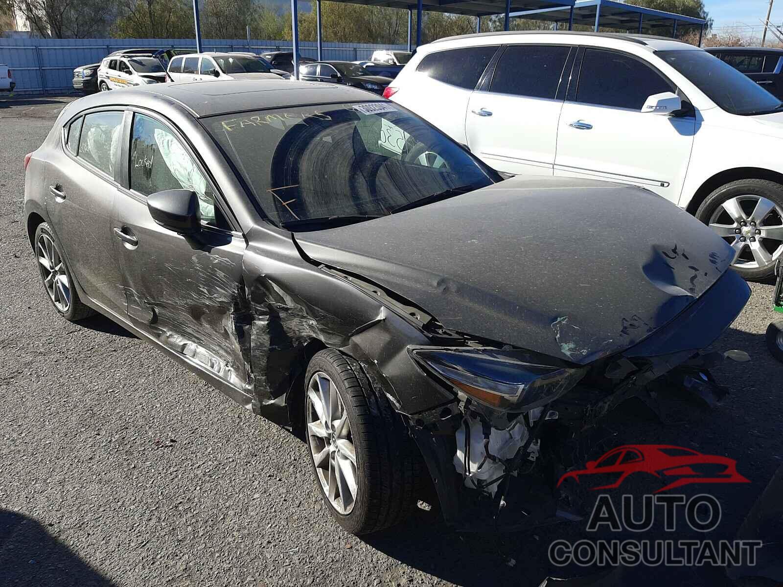 MAZDA 3 2017 - 3MZBN1L30HM150878