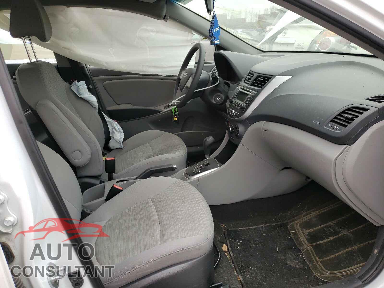 HYUNDAI ACCENT 2017 - KMHCT4AE1HU278041