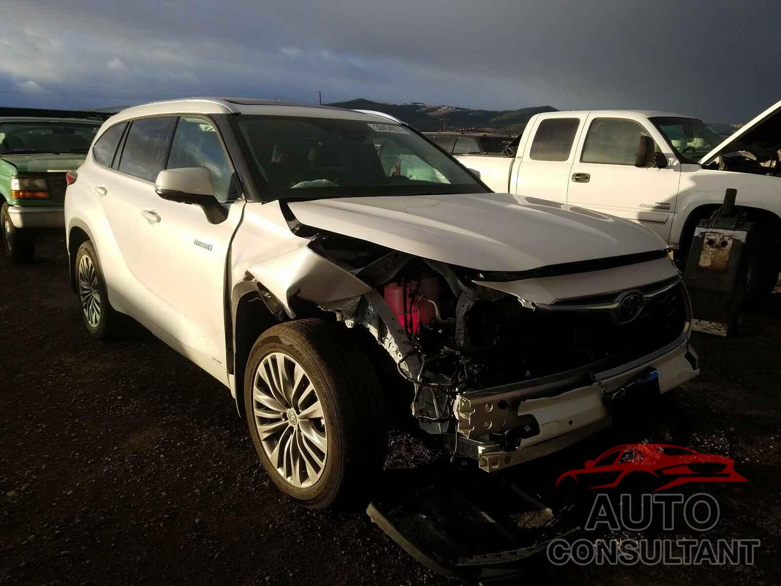 TOYOTA HIGHLANDER 2021 - 5TDEBRCH9MS017713