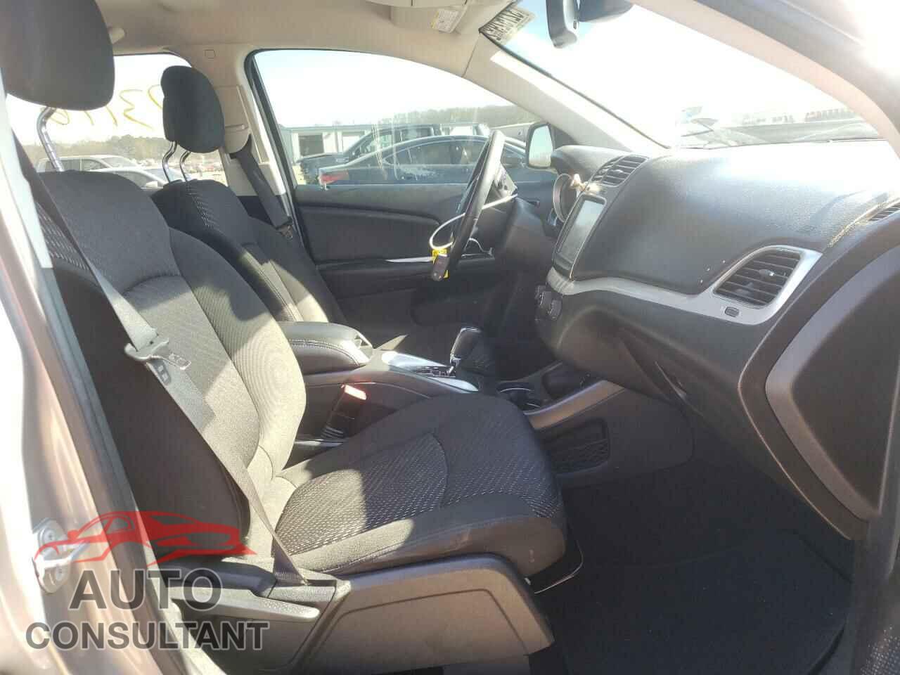 DODGE JOURNEY 2019 - 3C4PDCBB5KT872957