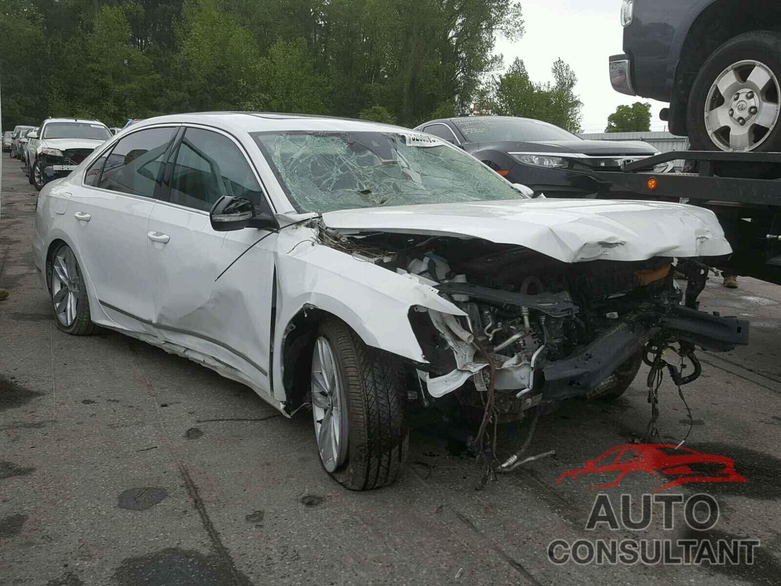 VOLKSWAGEN PASSAT 2017 - 1VWCT7A35HC031676